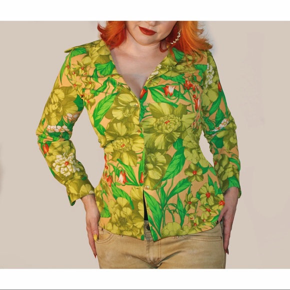 VINTAGE FLORAL TOP - Picture 2 of 5